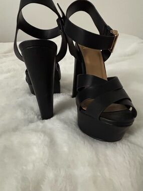 My Delicious Women's Black Patent Platform Open Toe Ankle Strap Heel Size 8